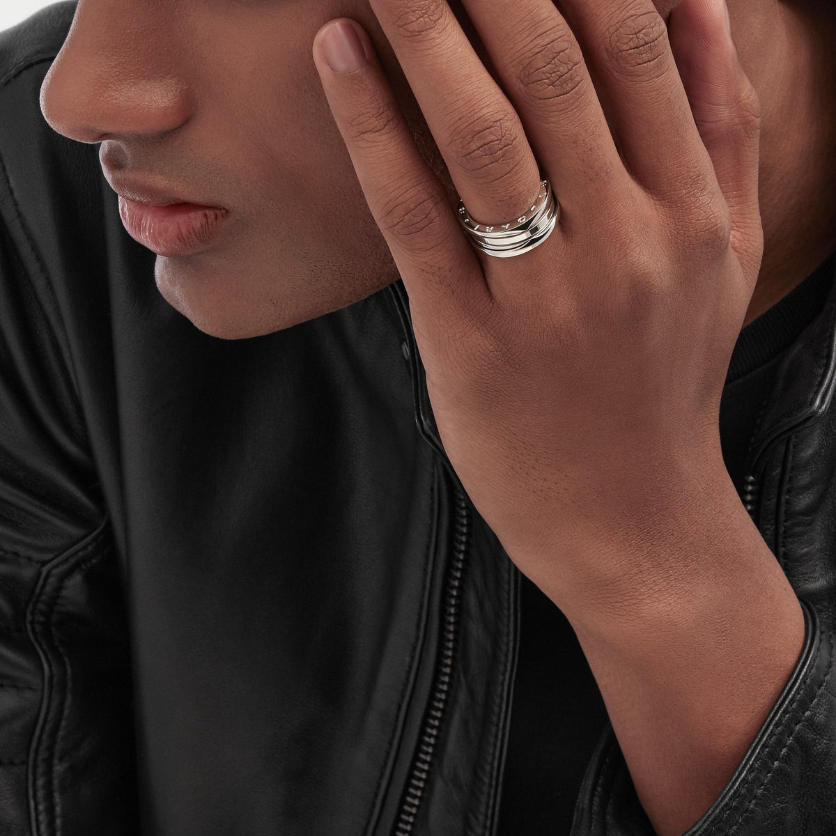 B.zero1 Classic Ring, worn 4