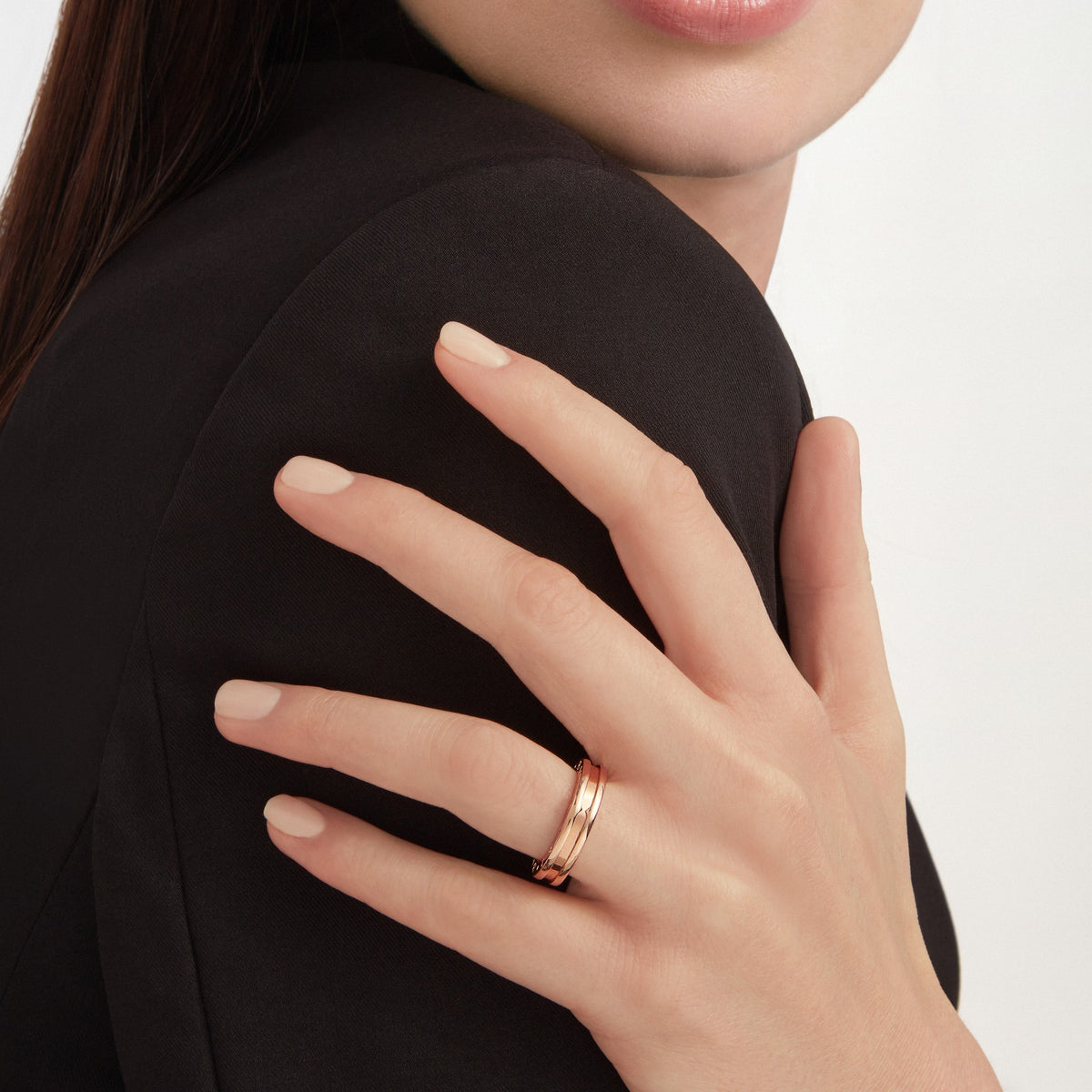 Bvlgari B.zero1 ring in rose gold worn on hand