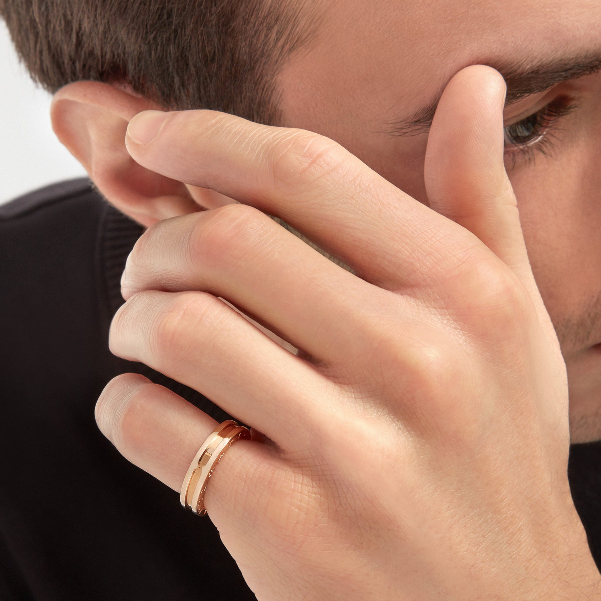 Bvlgari B.zero1 ring in rose gold worn on hand