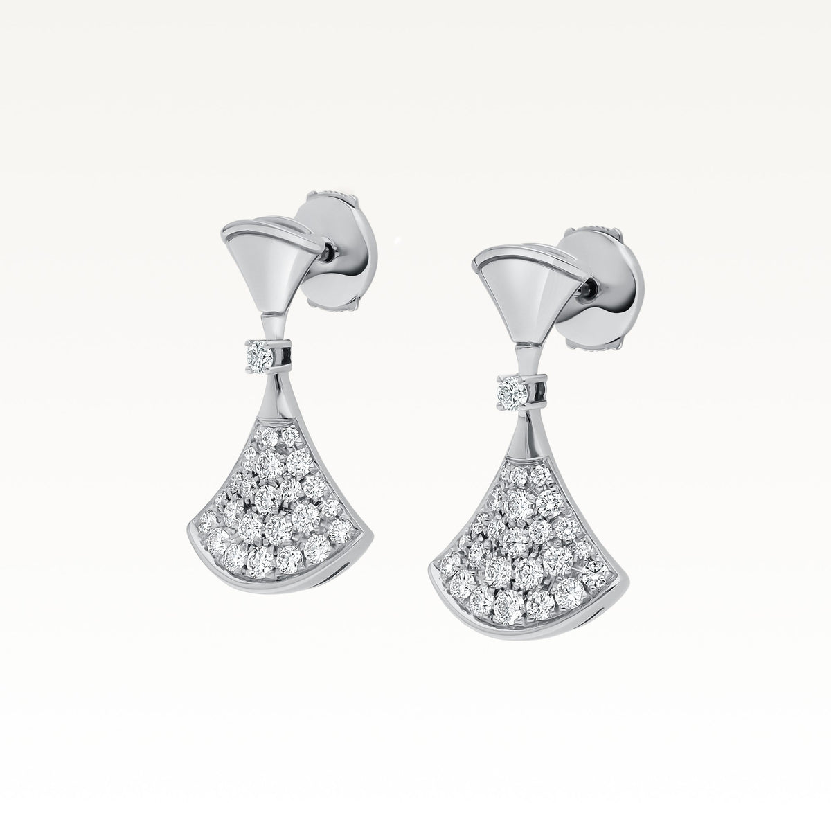 Divas’ Dream Earrings, side view