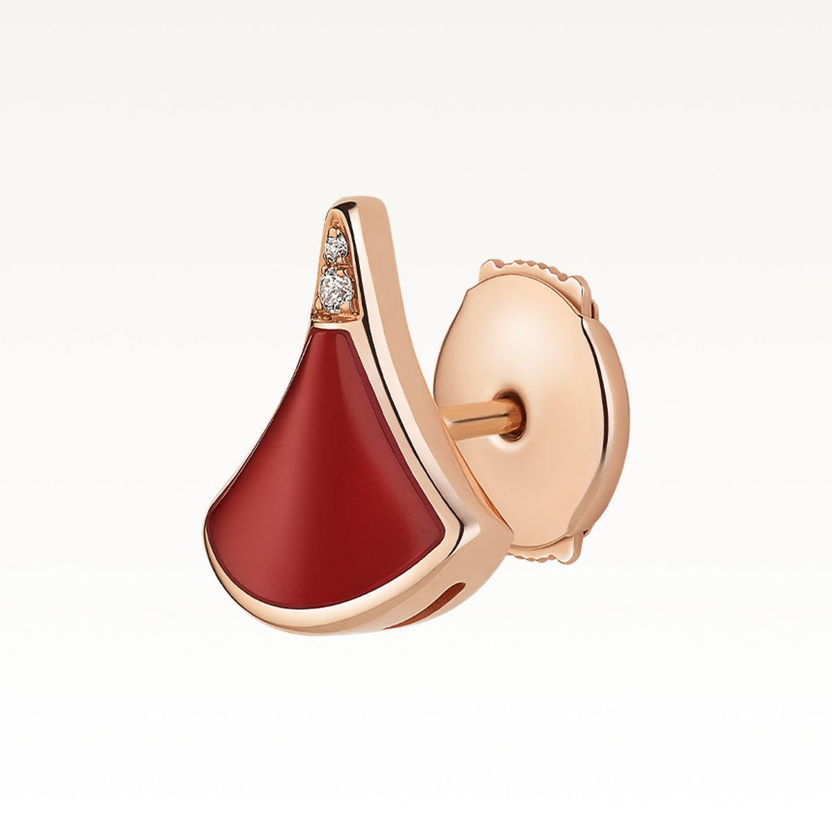 Divas’ Dream Single Earring, side view