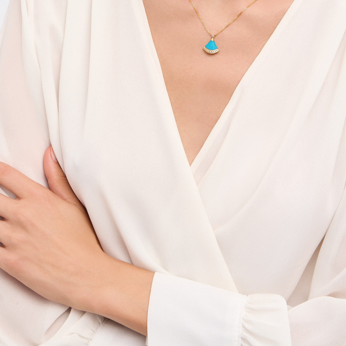 Divas’ Dream Necklace, worn