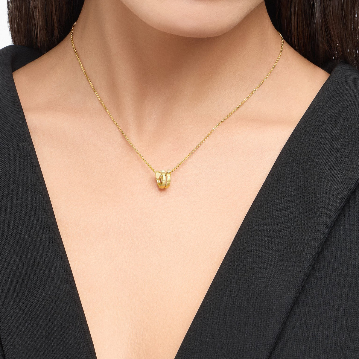 Serpenti Viper Necklace, worn 3