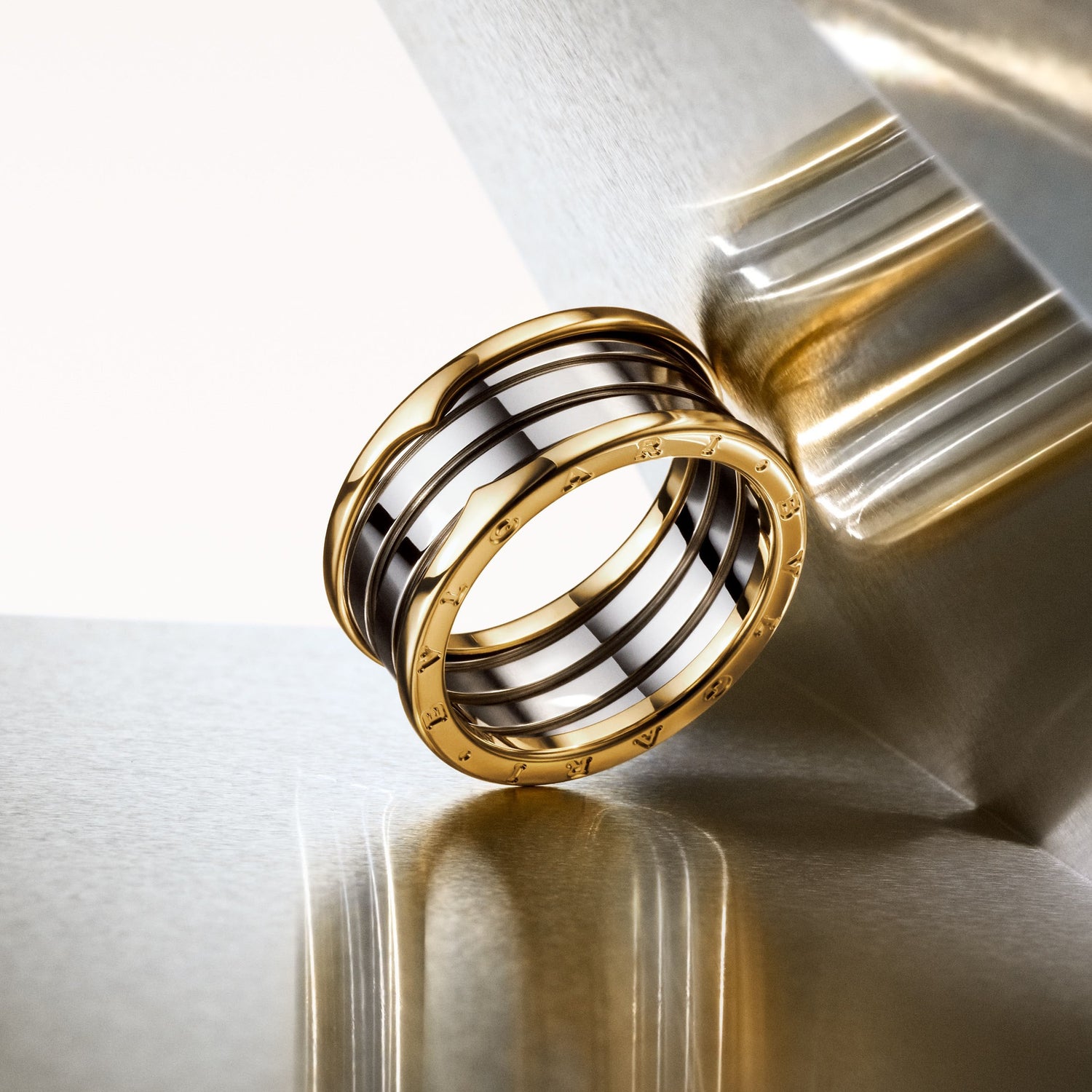 Bvlgari B.zero1 ring in gold and steel
