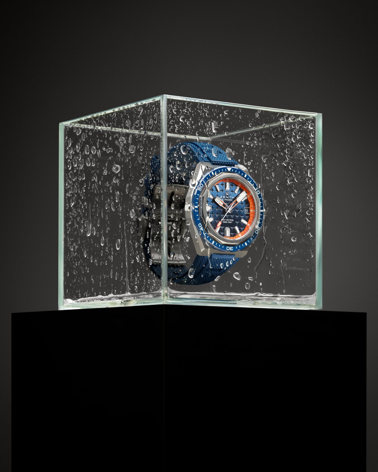 Zenith Defy Extreme Diver blue, creative still