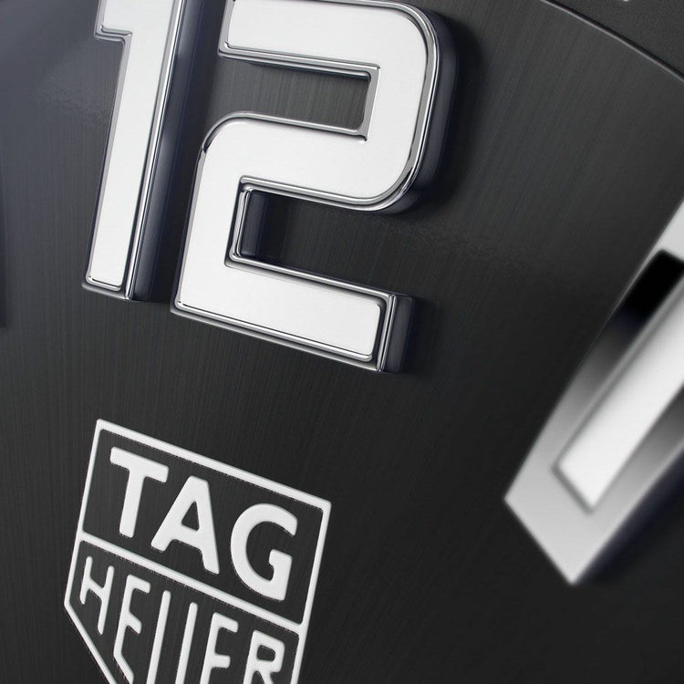 TAG Heuer Formula 1 Quartz Chronograph CAZ1011.BA0842 dial detail