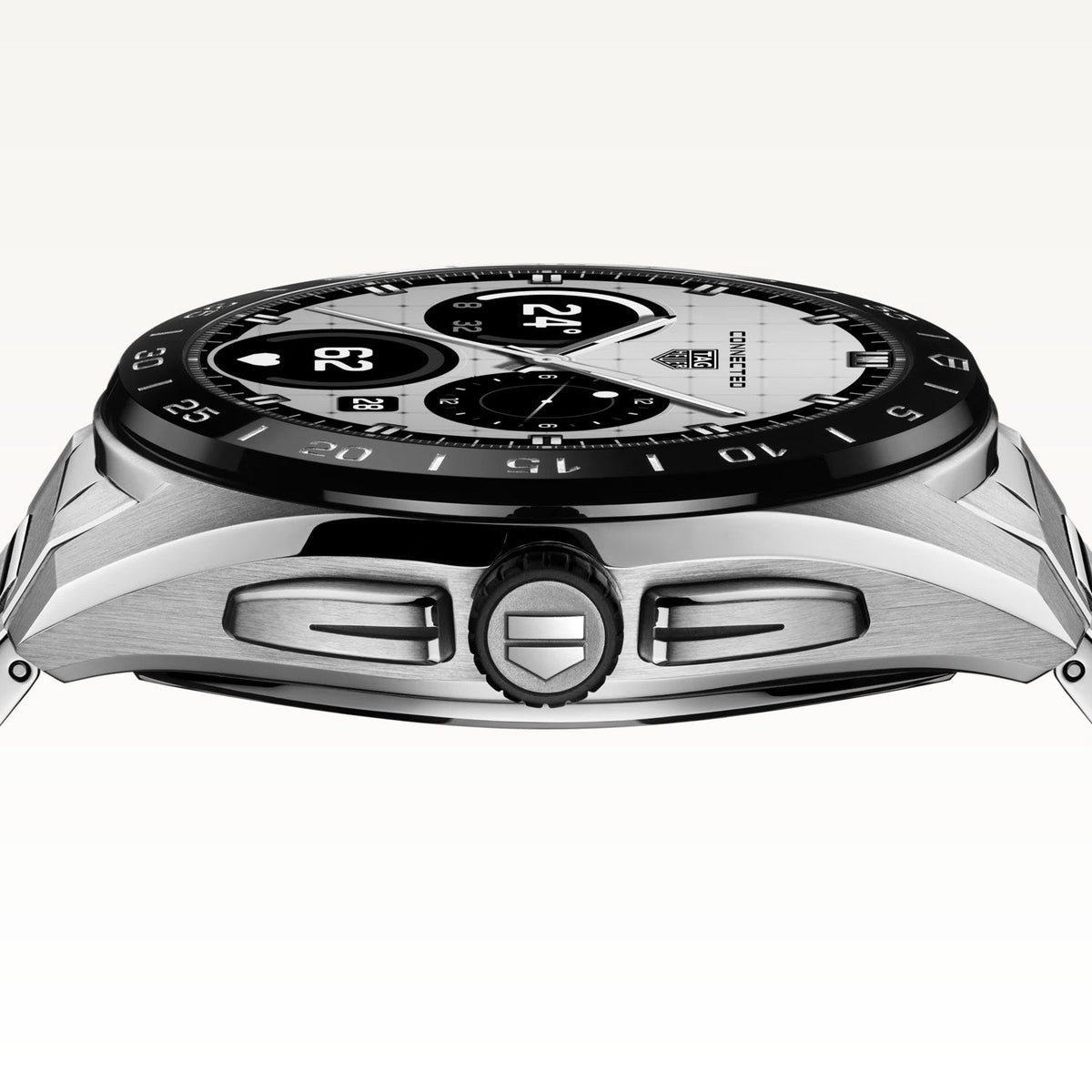 TAG Heuer Connected Calibre E5 45mm SBT8A10.BA0003 profile