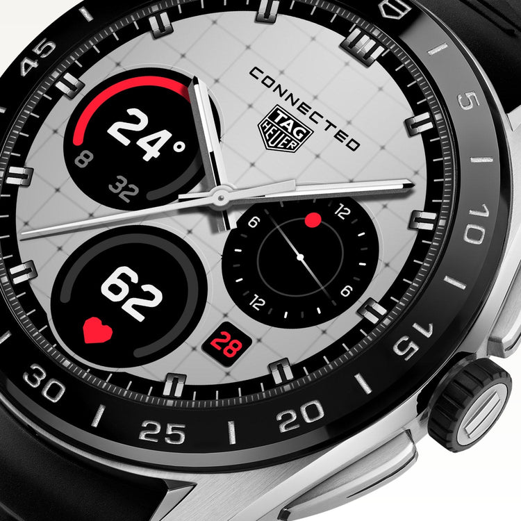 TAG Heuer Connected Calibre E5 45mm SBT8A10.BT6292 dial detail