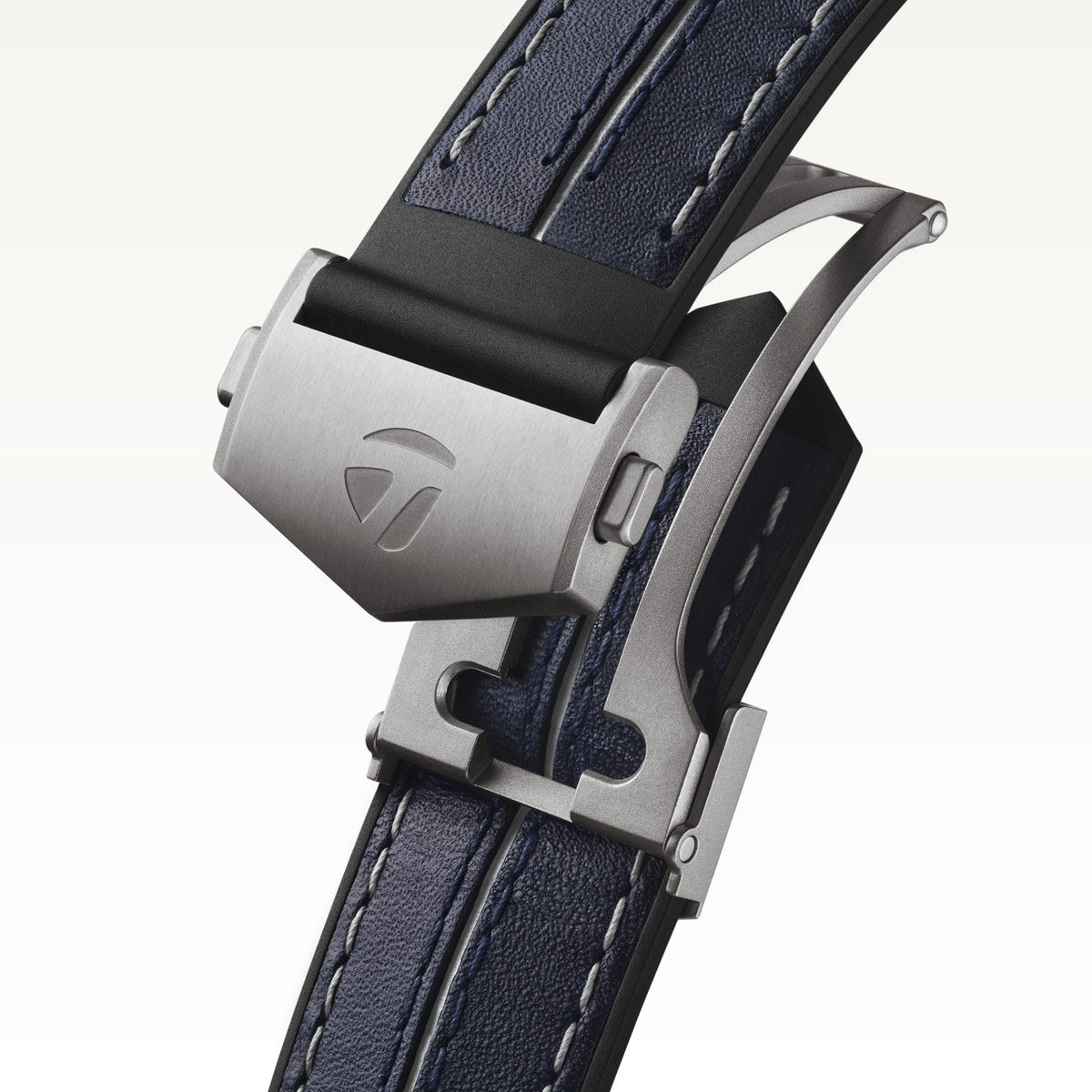 TAG Heuer Connected Calibre E5 x TaylorMade Edition 45mm SBT8A86.EB0421 buckle