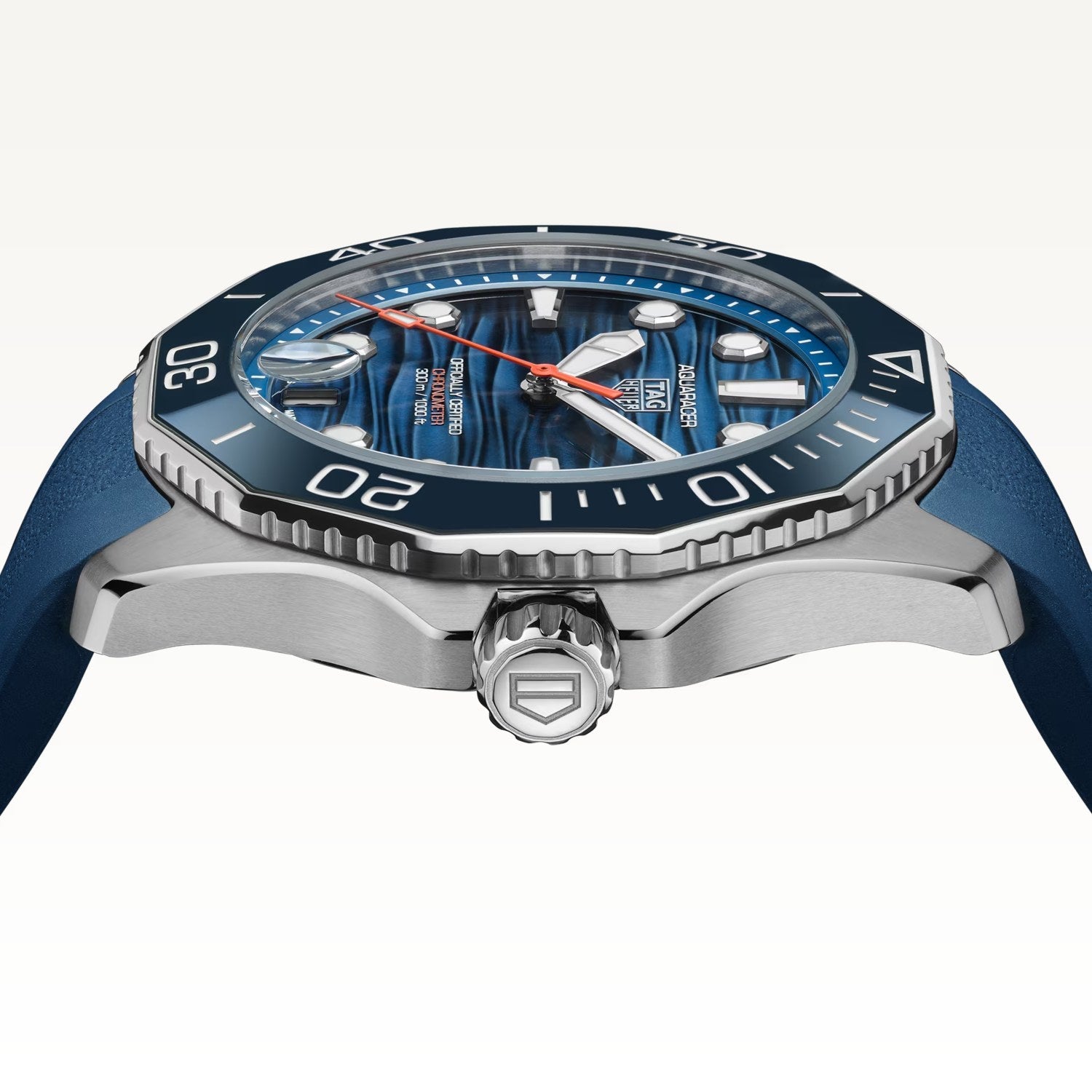 TAG Heuer Aquaracer Professional 300 Date 42mm WBP5111.FT6259 profile